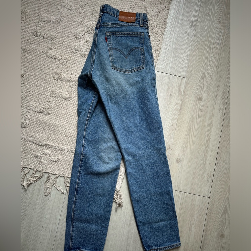 LEVI Wedgie fit jeans, size 26